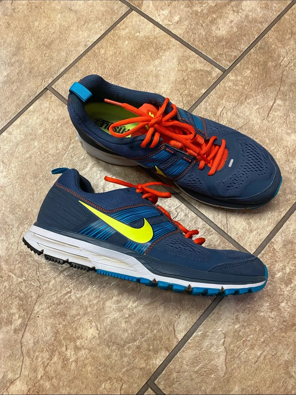 Nike Zoom Men’s Pegasus 29 Trail Shoes - Blue w/ Orange Laces-9